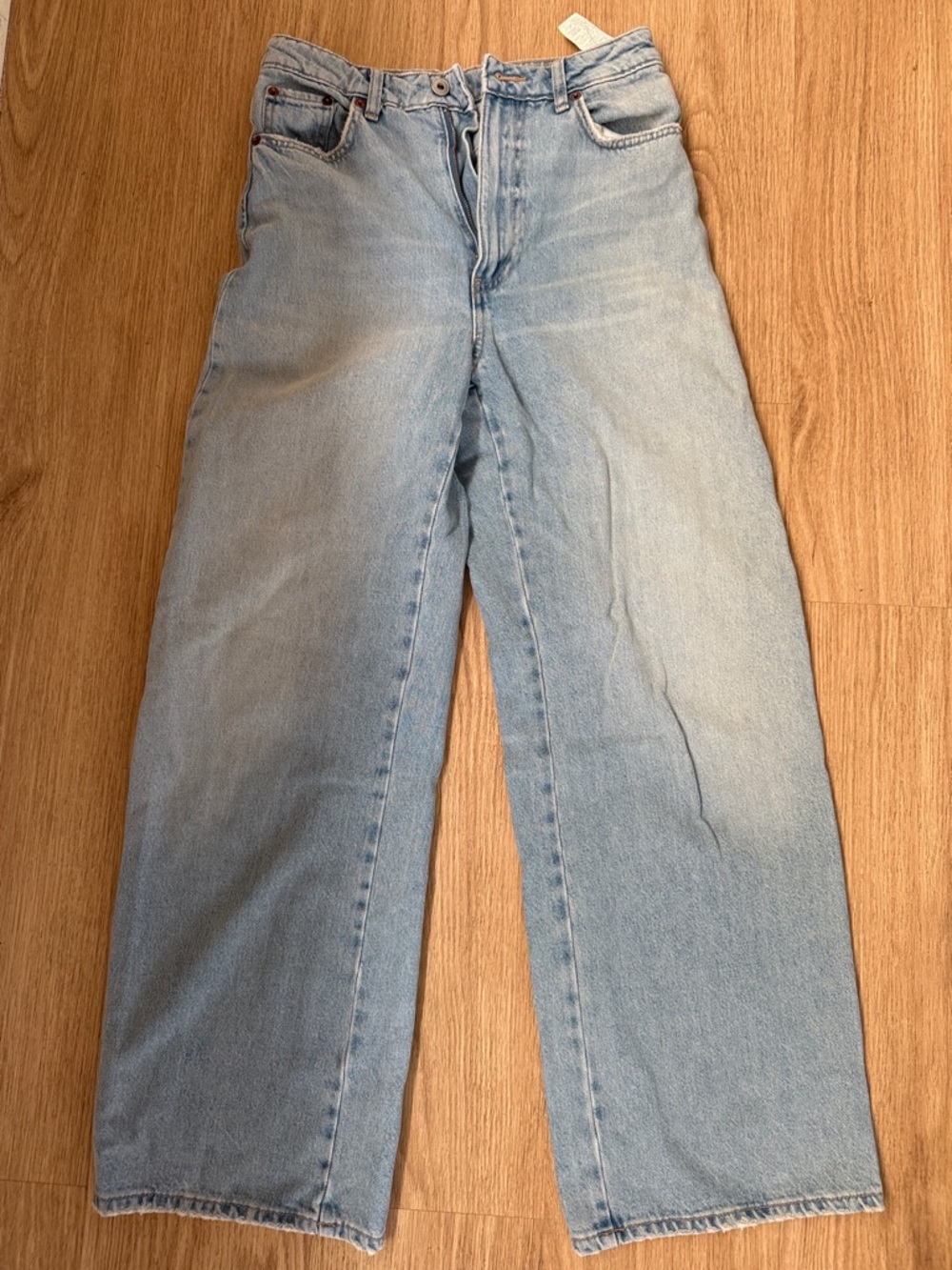Zara Light Blue Denim Jeans with Contrast Stitching